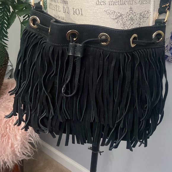 Michael Kors Black Suede Drawstring Bucket Bag w/ Fringe Detal Adjustable Strap - Picture 2 of 4